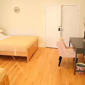 Xiao Wang , Toronto Canadá