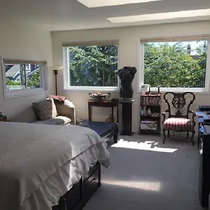 Hung Homo Homestay - Men Only Guest house
